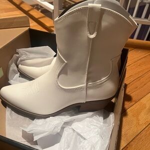 No Boundaries Ankle Cowboy Boot